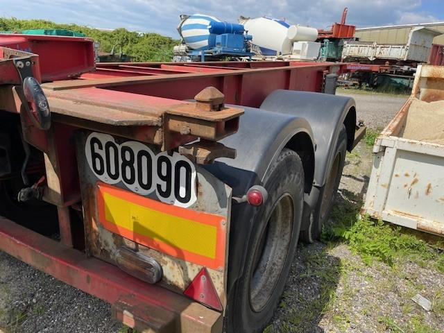 Asca - Semi-reboque transportador de contêineres/ Caixa móvel: foto 3 Asca - Semi-reboque transportador de contêineres/ Caixa móvel: foto 3