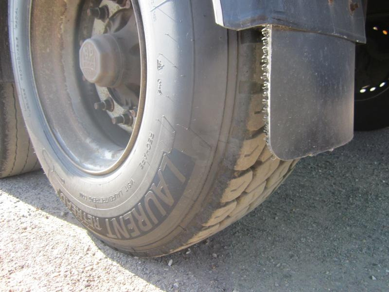Semi-reboque basculante para transporte de materiais a granel Benalu: foto 17