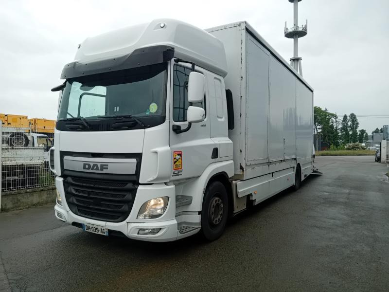 DAF CF 400 - Camião furgão: foto 1 DAF CF 400 - Camião furgão: foto 1