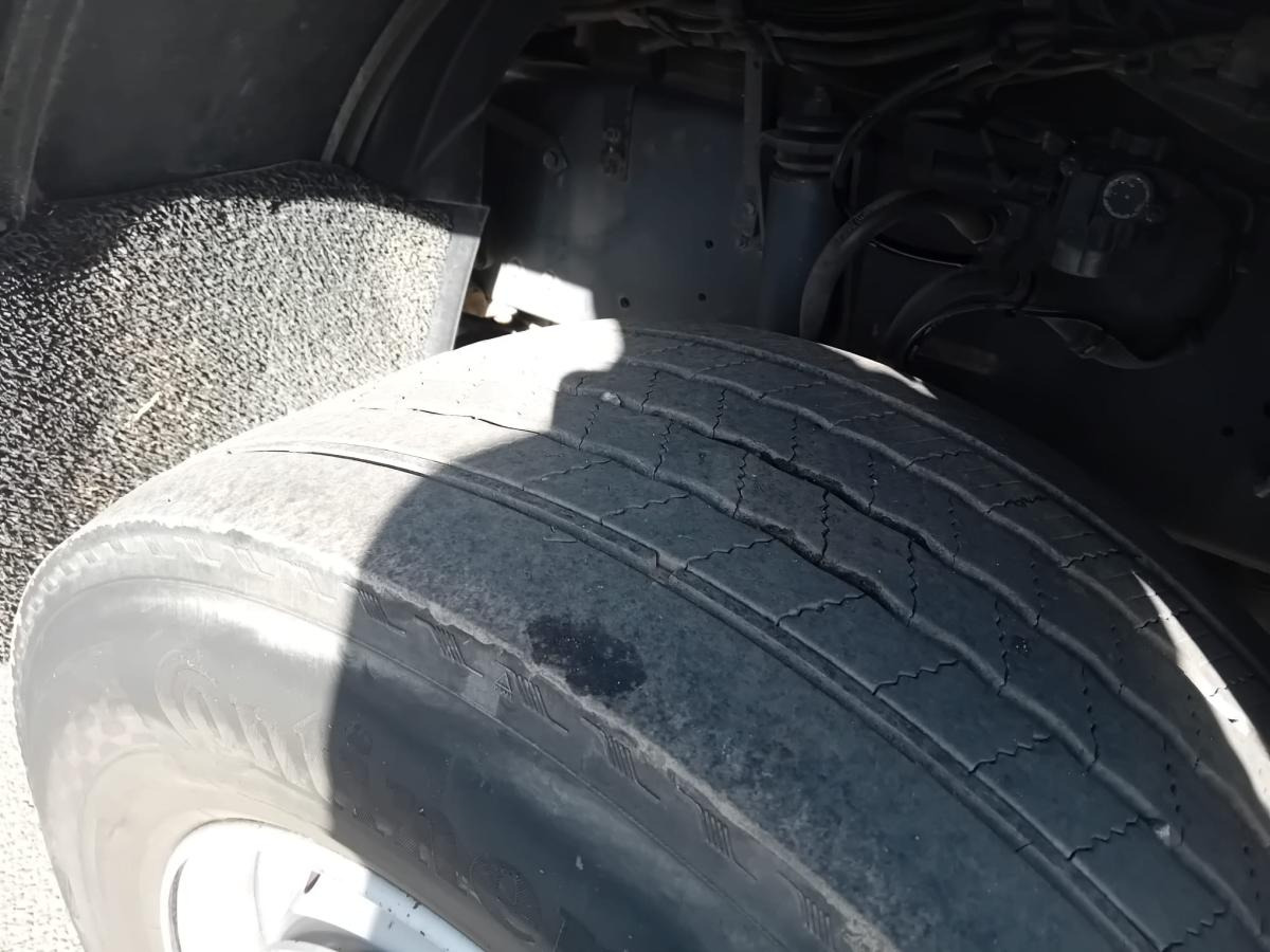 DAF XF105 460 - Camião de caixa aberta/ Plataforma: foto 4 DAF XF105 460 - Camião de caixa aberta/ Plataforma: foto 4