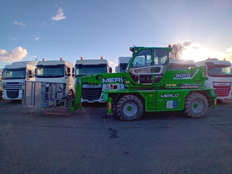 Merlo Roto 50.21S - Empilhador telescópico: foto 3 Merlo Roto 50.21S - Empilhador telescópico: foto 3