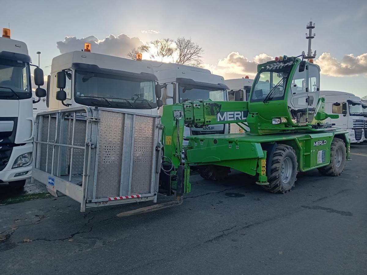 Merlo Roto 50.21S - Empilhador telescópico: foto 1 Merlo Roto 50.21S - Empilhador telescópico: foto 1