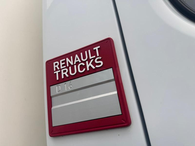 Renault D-Series - Camião furgão: foto 4 Renault D-Series - Camião furgão: foto 4