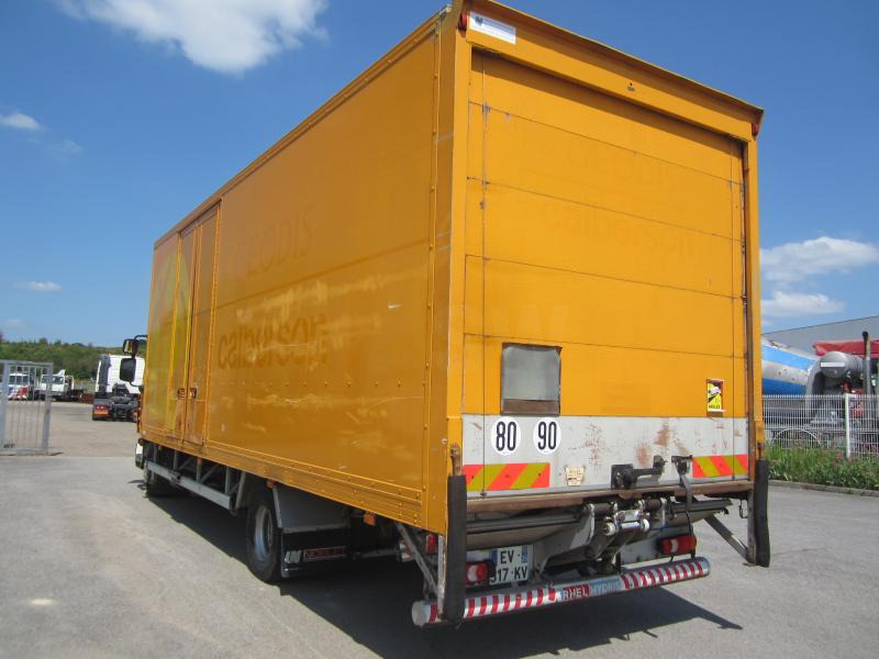 Renault Midlum 220 DXI - Camião furgão: foto 5 Renault Midlum 220 DXI - Camião furgão: foto 5