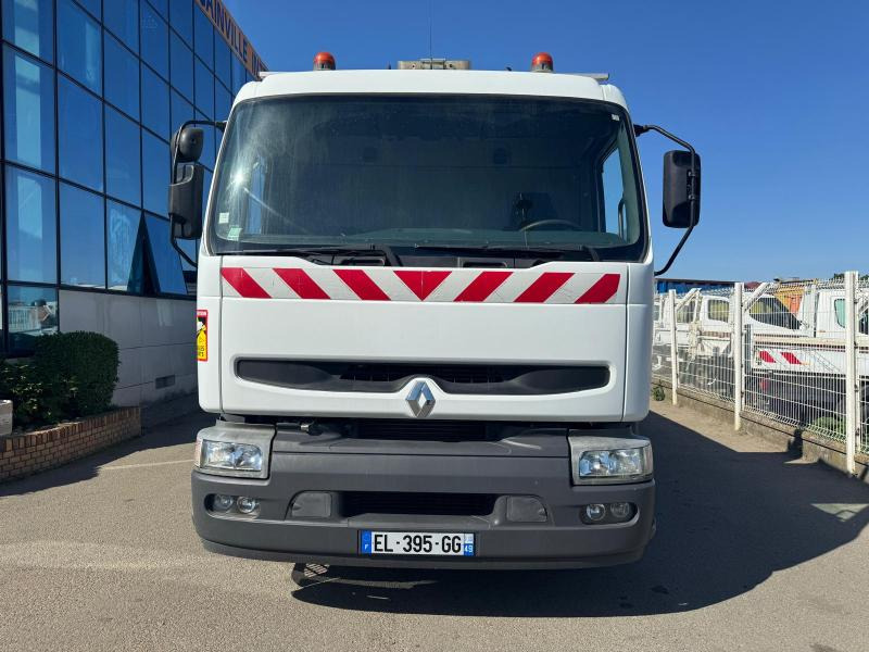 Renault Premium 210 - Camião basculante: foto 2 Renault Premium 210 - Camião basculante: foto 2