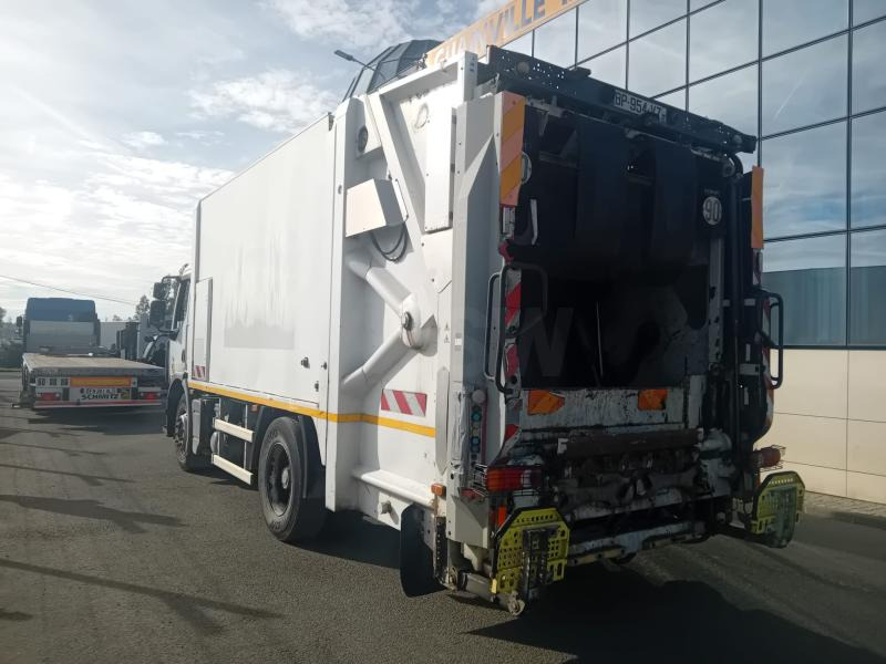 Renault Premium 280 DXI - Caminhão de lixo: foto 2 Renault Premium 280 DXI - Caminhão de lixo: foto 2