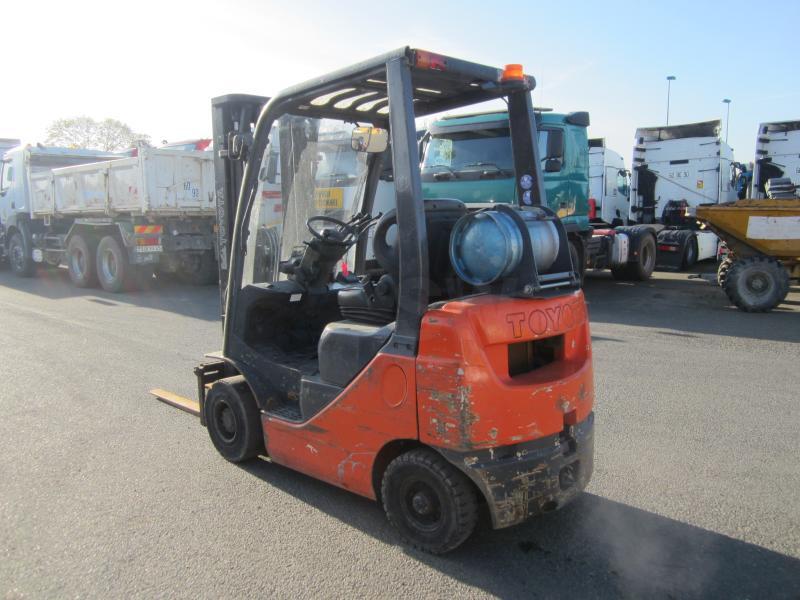 Toyota 02-8FGF18 - Empilhador a gás: foto 5 Toyota 02-8FGF18 - Empilhador a gás: foto 5