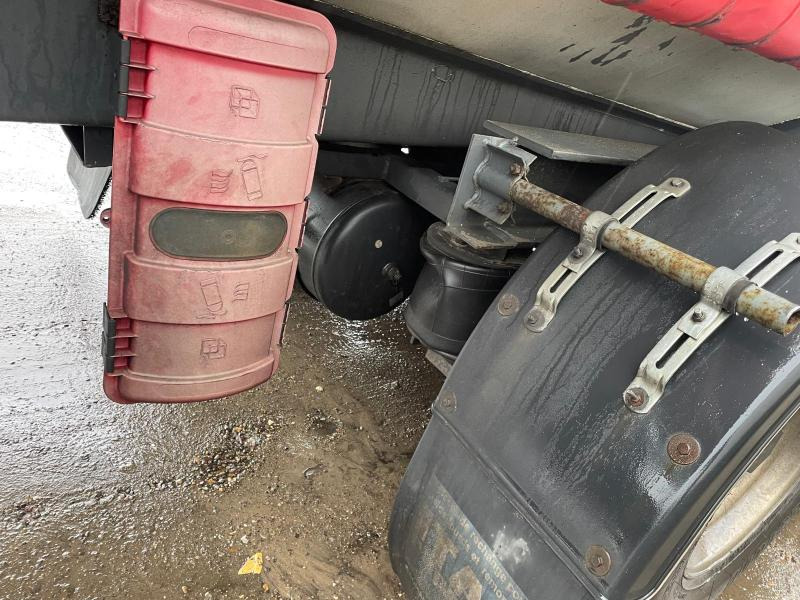 Trailor - Semi-reboque cisterna: foto 3 Trailor - Semi-reboque cisterna: foto 3