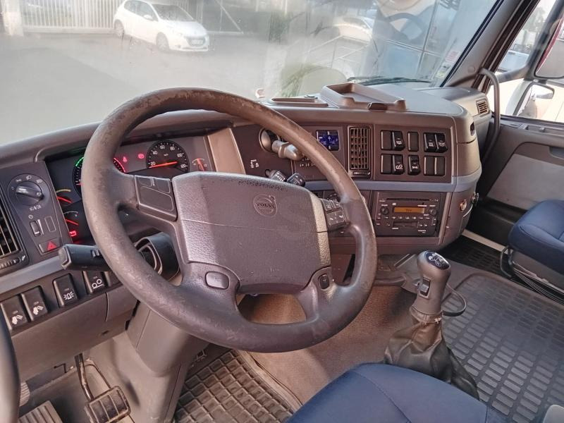 Volvo FH - Camião de caixa aberta/ Plataforma: foto 3 Volvo FH - Camião de caixa aberta/ Plataforma: foto 3