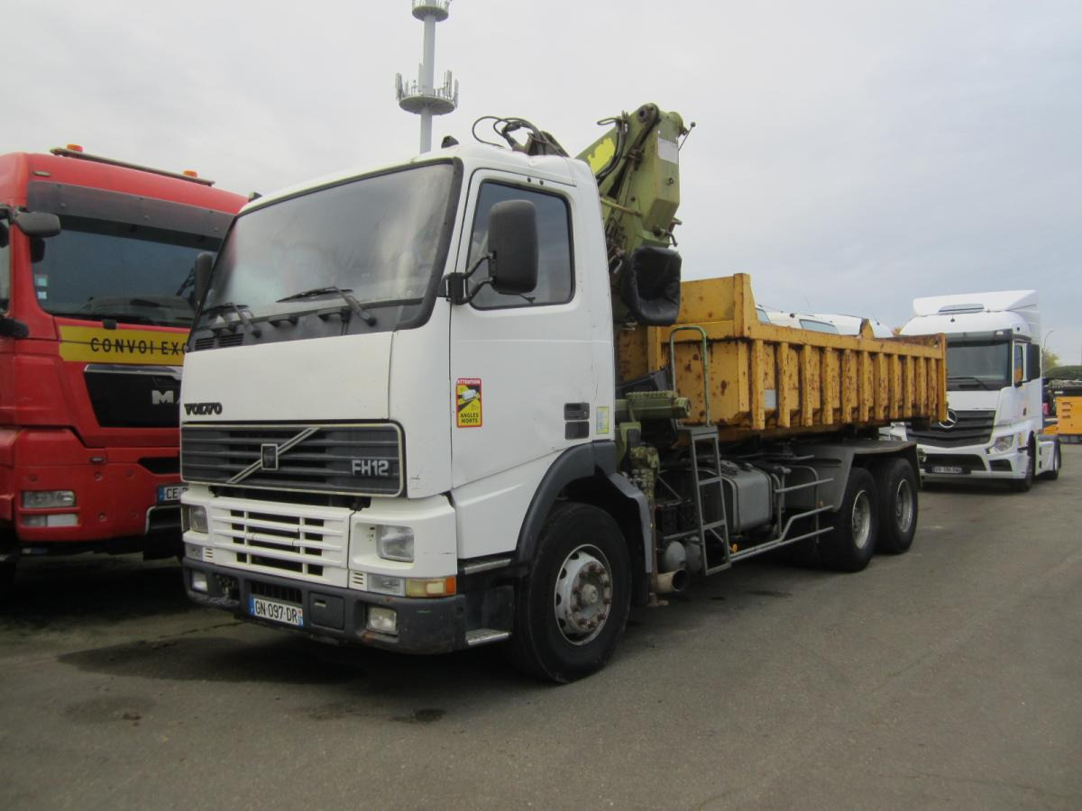 Volvo FH12 - Camião polibenne: foto 1 Volvo FH12 - Camião polibenne: foto 1