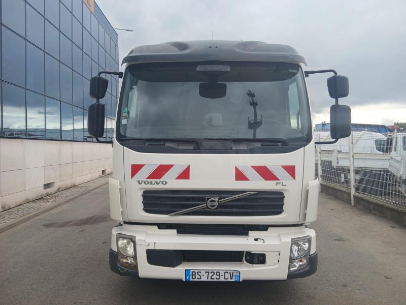 Volvo FL 260 - Camião chassi: foto 2 Volvo FL 260 - Camião chassi: foto 2