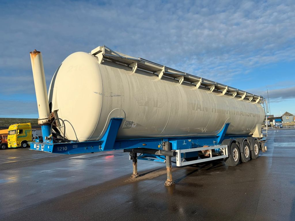 Feldbinder 3 axle 63 m3 Silo trailer - Semi-reboque silo: foto 1 Feldbinder 3 axle 63 m3 Silo trailer - Semi-reboque silo: foto 1