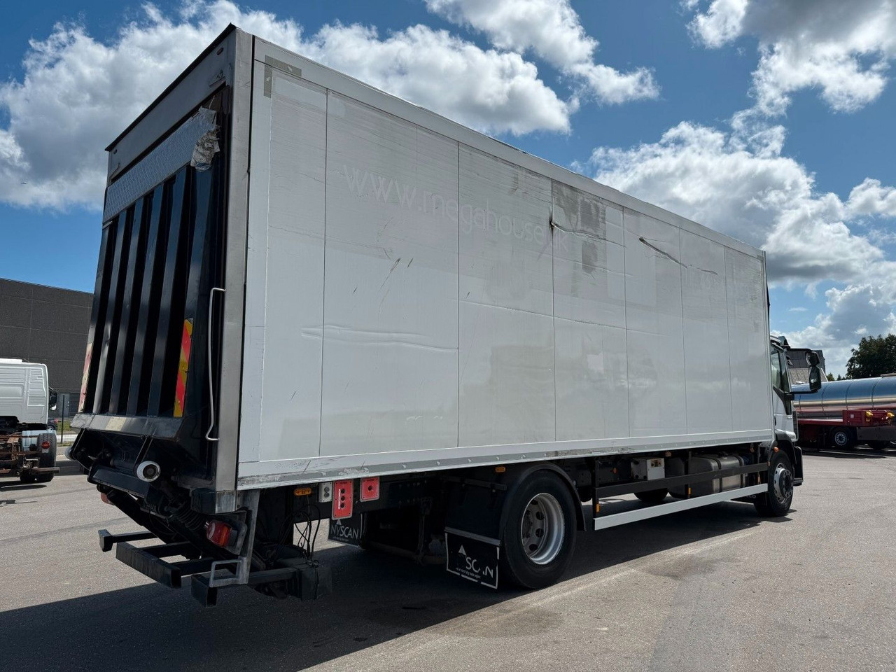 Iveco 180E32 4x2 Schmitz / Thermo King T-1200R Spectru Iveco 180E32 4x2 Schmitz / Thermo King T-1200R Spectru - Camião frigorífico: foto 3 Iveco 180E32 4x2 Schmitz / Thermo King T-1200R Spectru Iveco 180E32 4x2 Schmitz / Thermo King T-1200R Spectru - Camião frigorífico: foto 3