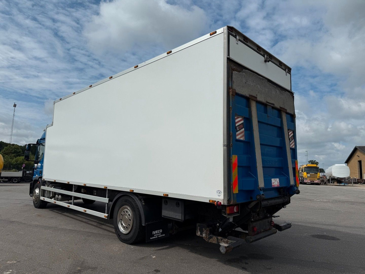 Iveco EuroCargo 180 E28 4x2 Thermo King T-1000R - Camião frigorífico: foto 4 Iveco EuroCargo 180 E28 4x2 Thermo King T-1000R - Camião frigorífico: foto 4