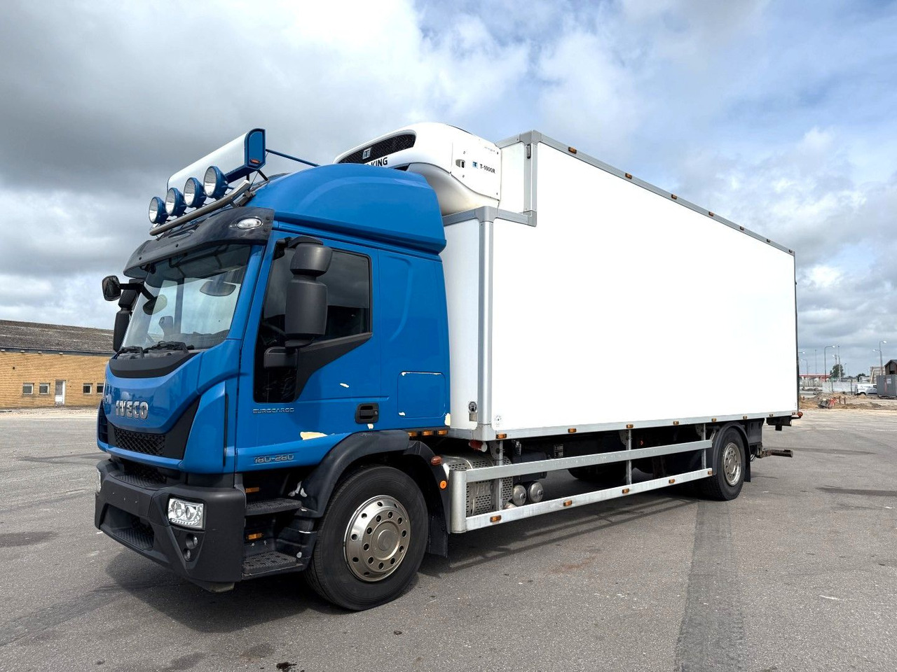 Iveco EuroCargo 180 E28 4x2 Thermo King T-1000R - Camião frigorífico: foto 1 Iveco EuroCargo 180 E28 4x2 Thermo King T-1000R - Camião frigorífico: foto 1
