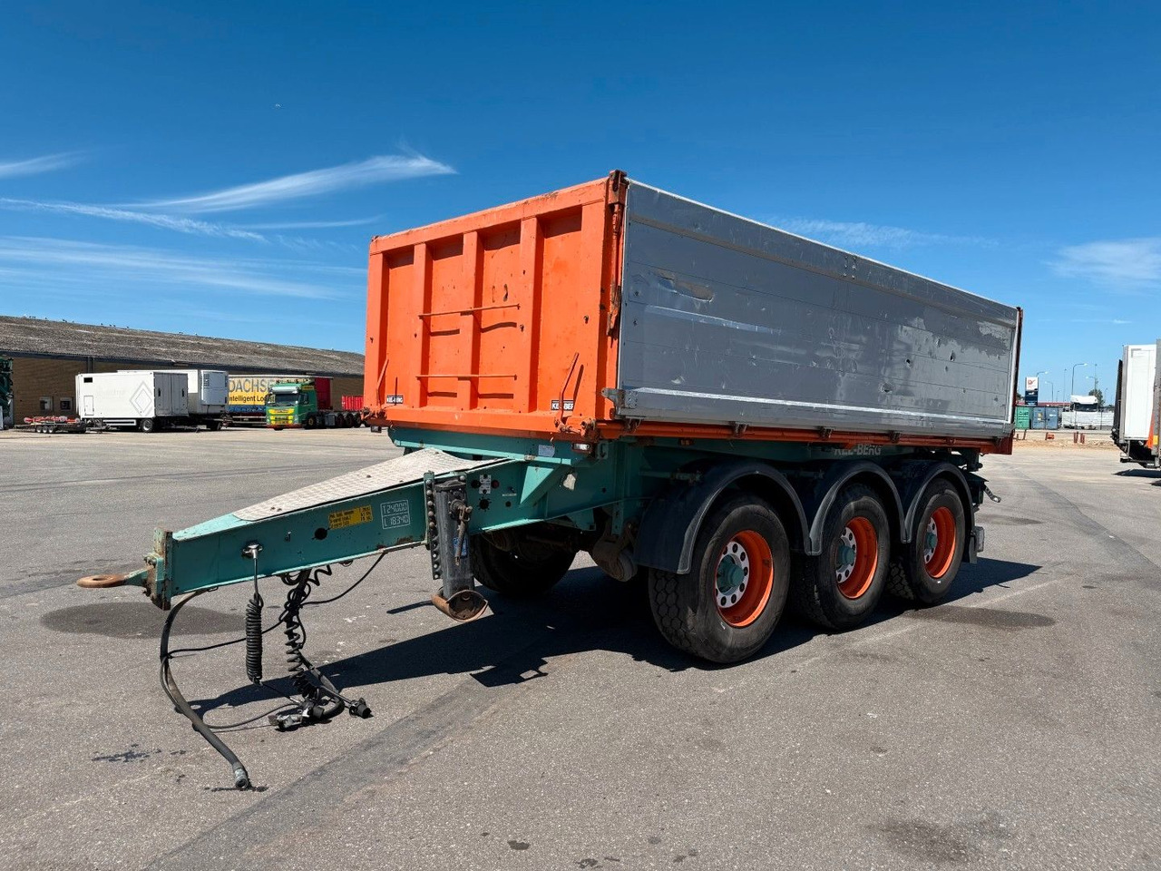 Kel-Berg 24 t. 3 axle T490K Tipper / Kipper - Reboque basculante: foto 1 Kel-Berg 24 t. 3 axle T490K Tipper / Kipper - Reboque basculante: foto 1