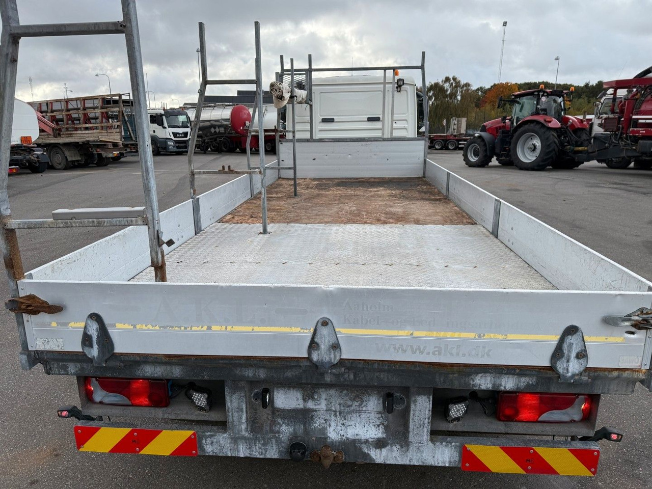 MAN TGL 10.180 4x2 Flatbed 6,,80 m. Euro 3 - Camião de caixa aberta/ Plataforma: foto 5 MAN TGL 10.180 4x2 Flatbed 6,,80 m. Euro 3 - Camião de caixa aberta/ Plataforma: foto 5