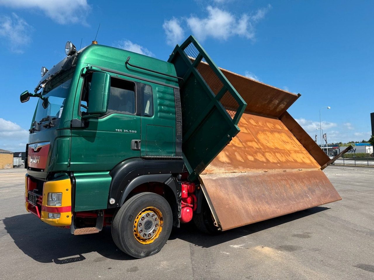MAN TGS 35.500 8x4 Euro 6 Pendel Steel Tipper MAN TGS 35.500 8x4 Euro 6 Pendel Steel Tipper - Camião basculante: foto 5 MAN TGS 35.500 8x4 Euro 6 Pendel Steel Tipper MAN TGS 35.500 8x4 Euro 6 Pendel Steel Tipper - Camião basculante: foto 5