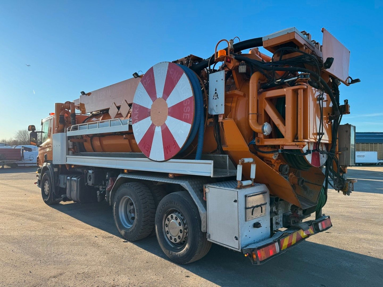 Scania P400 6x2*4 Hvidtved Larsen Flexline 310 - Caminhão limpa fossa: foto 4 Scania P400 6x2*4 Hvidtved Larsen Flexline 310 - Caminhão limpa fossa: foto 4