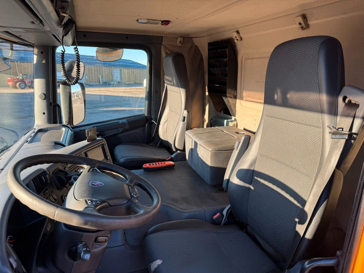 Scania P400 6x2*4 Hvidtved Larsen Flexline 310 - Caminhão limpa fossa: foto 5 Scania P400 6x2*4 Hvidtved Larsen Flexline 310 - Caminhão limpa fossa: foto 5