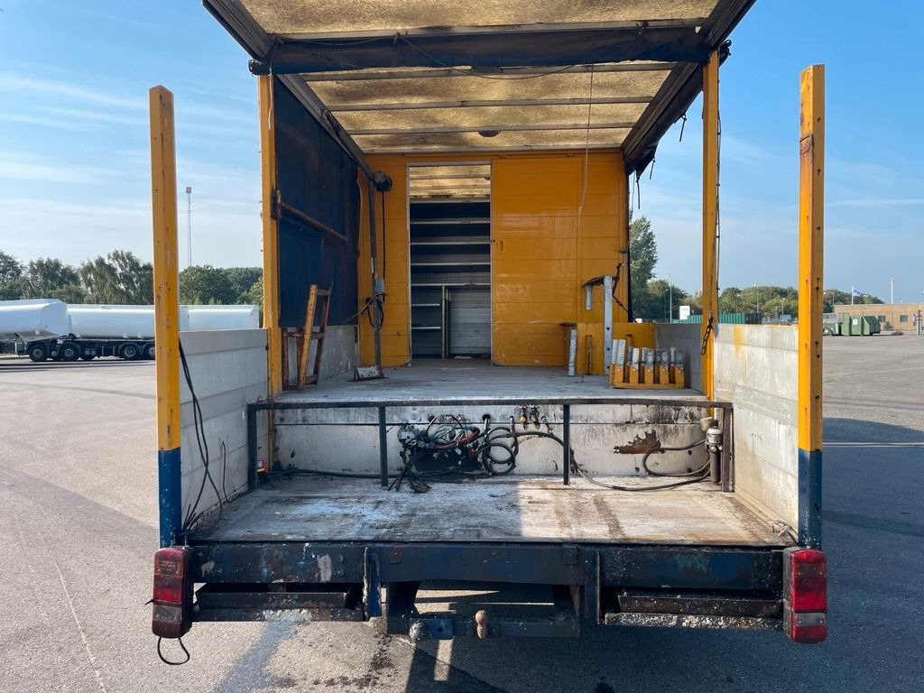 Scania P94/230 LB 4x2 Euro 3 Schaltgetriebe - Camião de caixa aberta/ Plataforma: foto 5 Scania P94/230 LB 4x2 Euro 3 Schaltgetriebe - Camião de caixa aberta/ Plataforma: foto 5