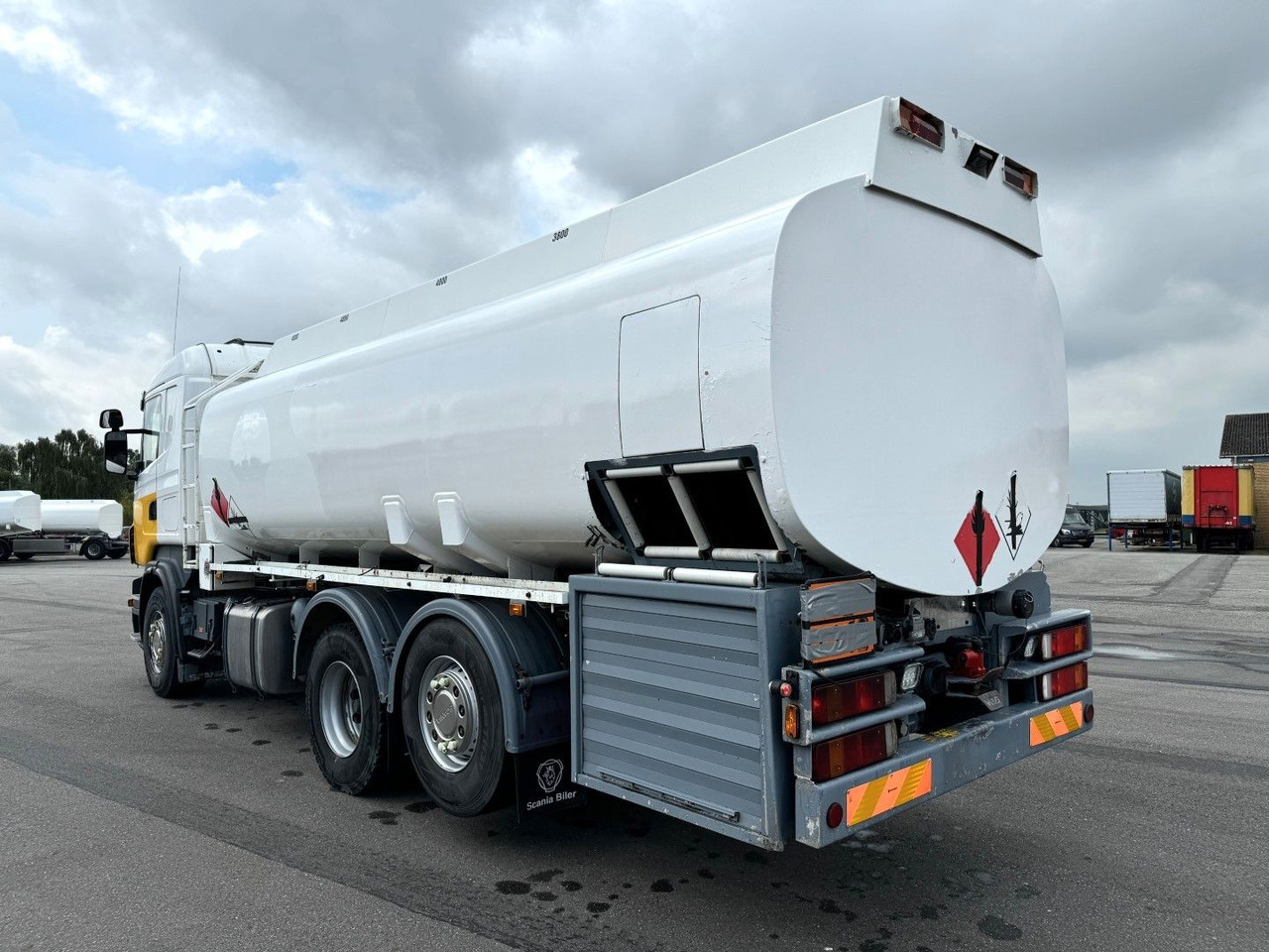 Scania R480 6x2*4 19.000 L ADR Tanktruck - Camião cisterna: foto 4 Scania R480 6x2*4 19.000 L ADR Tanktruck - Camião cisterna: foto 4