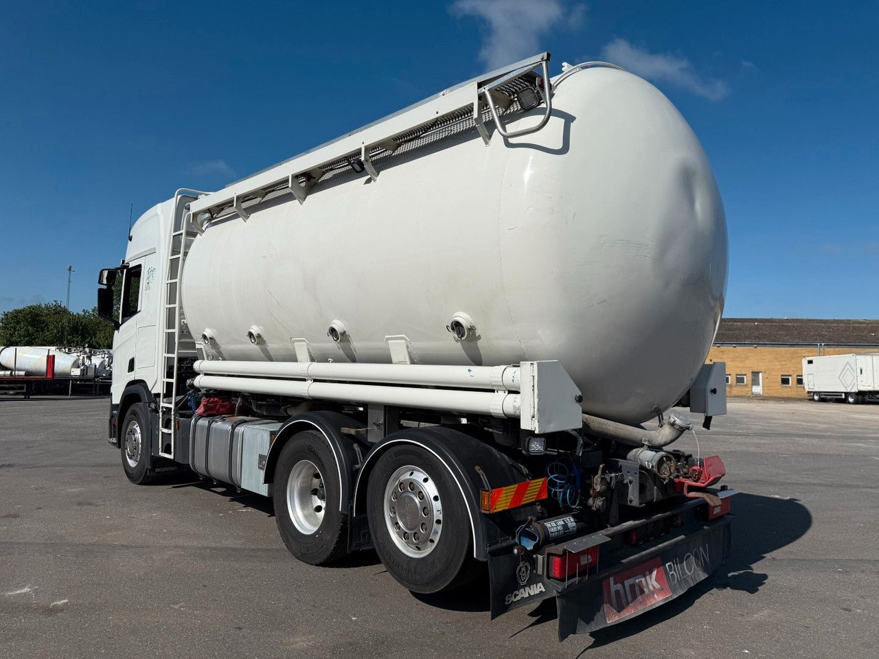 Scania R500 NGS 6x2 CR20H 25 m3 Silo Euro 6 - Camião cisterna: foto 4 Scania R500 NGS 6x2 CR20H 25 m3 Silo Euro 6 - Camião cisterna: foto 4
