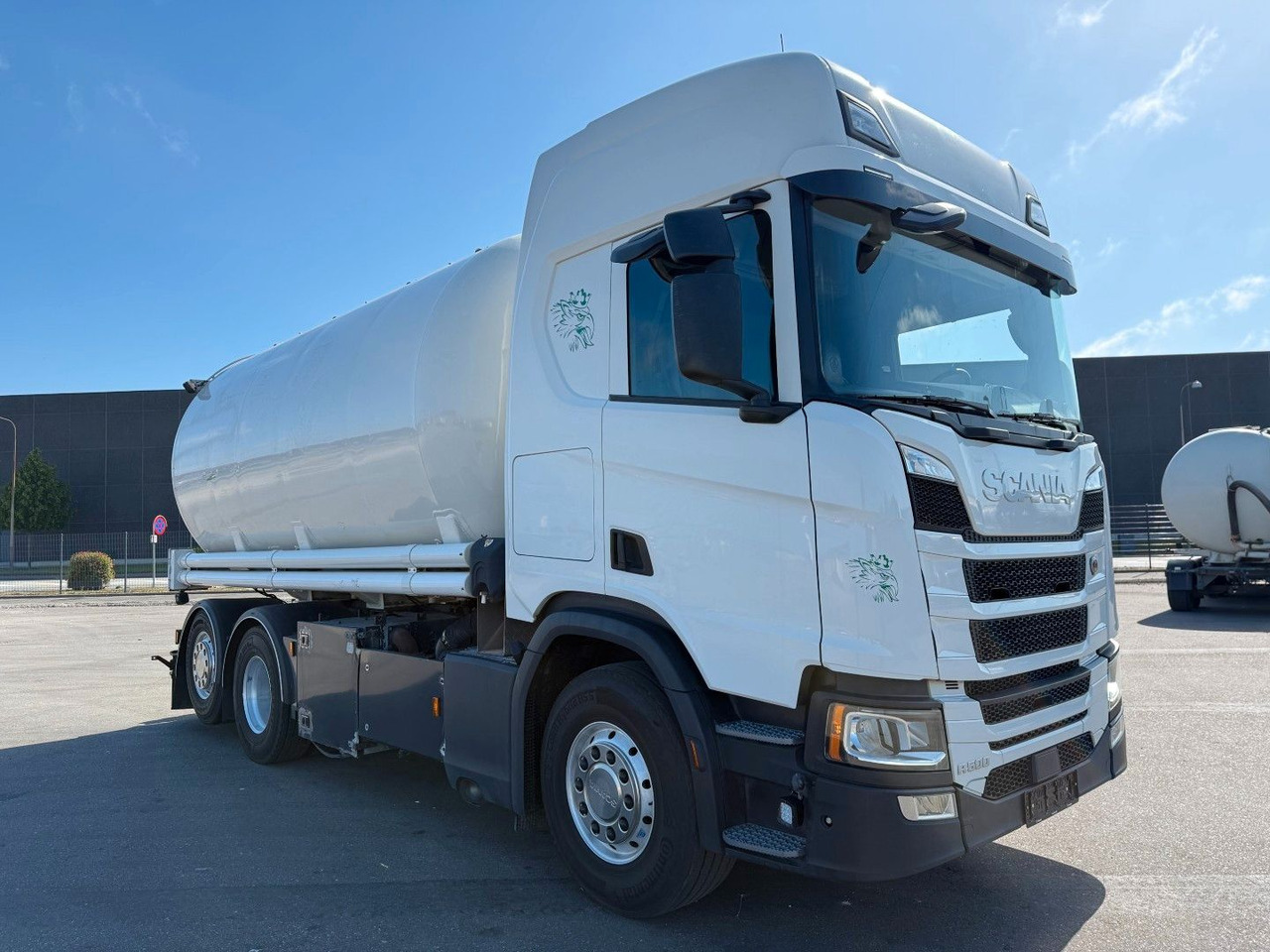 Scania R500 NGS 6x2 CR20H 25 m3 Silo Euro 6 - Camião cisterna: foto 2 Scania R500 NGS 6x2 CR20H 25 m3 Silo Euro 6 - Camião cisterna: foto 2