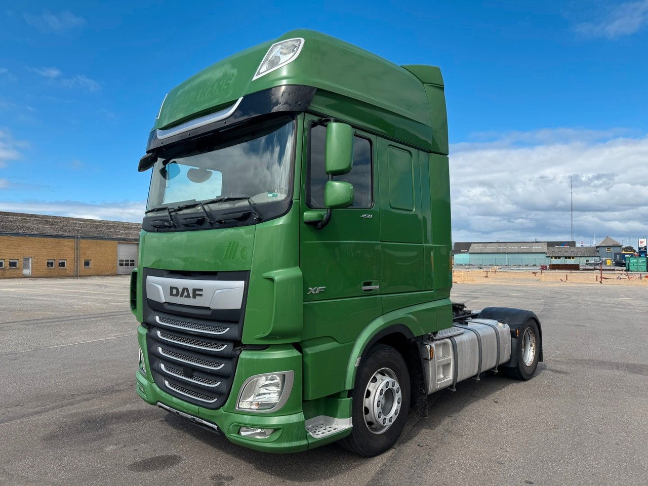 DAF XF 450 4x2 SSC Euro 6 - Tractor: foto 1 DAF XF 450 4x2 SSC Euro 6 - Tractor: foto 1