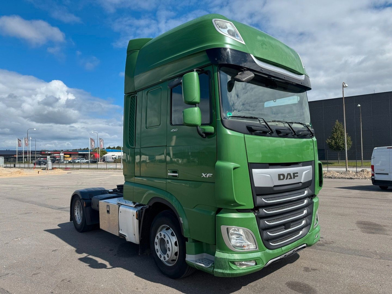 DAF XF 450 4x2 SSC Euro 6 - Tractor: foto 2 DAF XF 450 4x2 SSC Euro 6 - Tractor: foto 2
