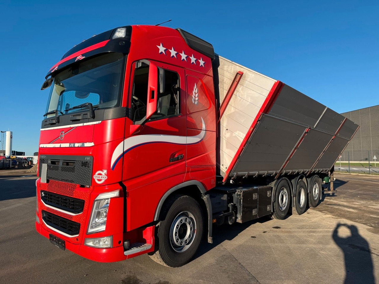 Volvo FH 500 8x2*6 Tipper / Kran / Crane / HMF 2120 - Camião grua: foto 5 Volvo FH 500 8x2*6 Tipper / Kran / Crane / HMF 2120 - Camião grua: foto 5