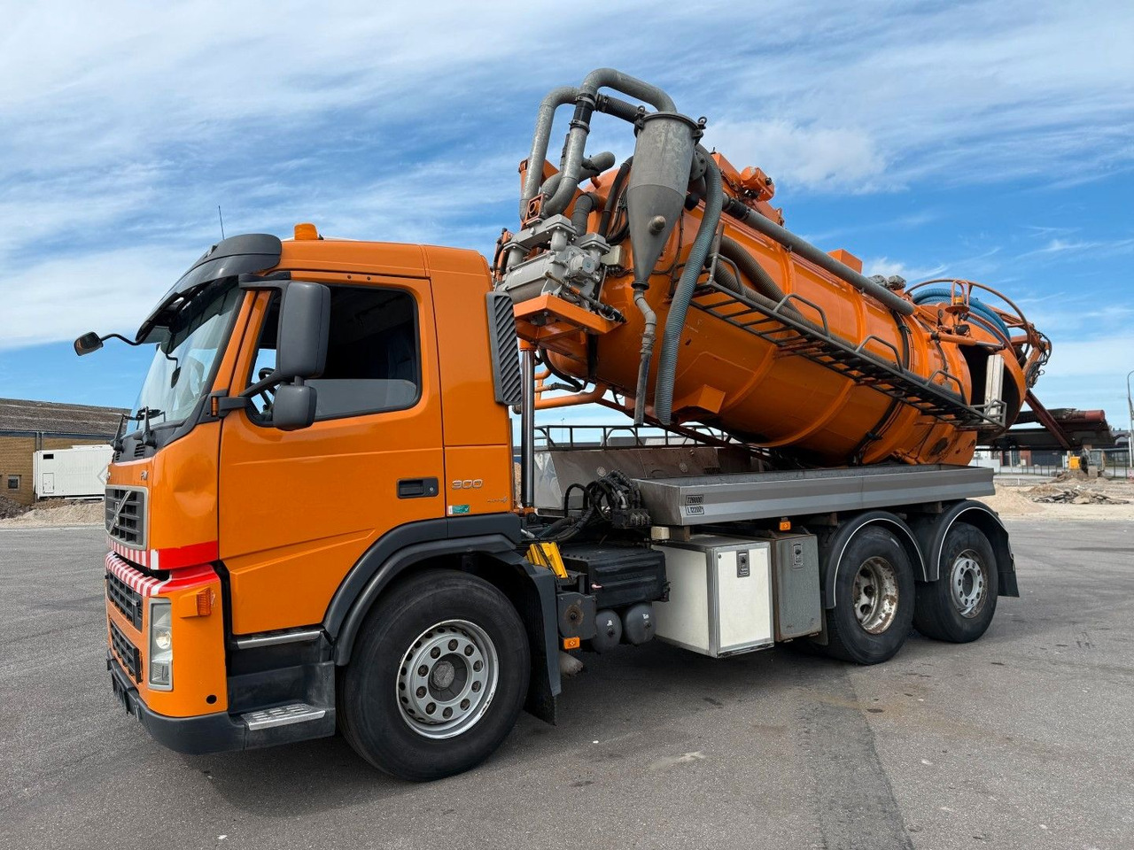 Volvo FM300 6x2*4 Simon Moos 10.500 l. Combi / Tipper - Caminhão limpa fossa: foto 5 Volvo FM300 6x2*4 Simon Moos 10.500 l. Combi / Tipper - Caminhão limpa fossa: foto 5