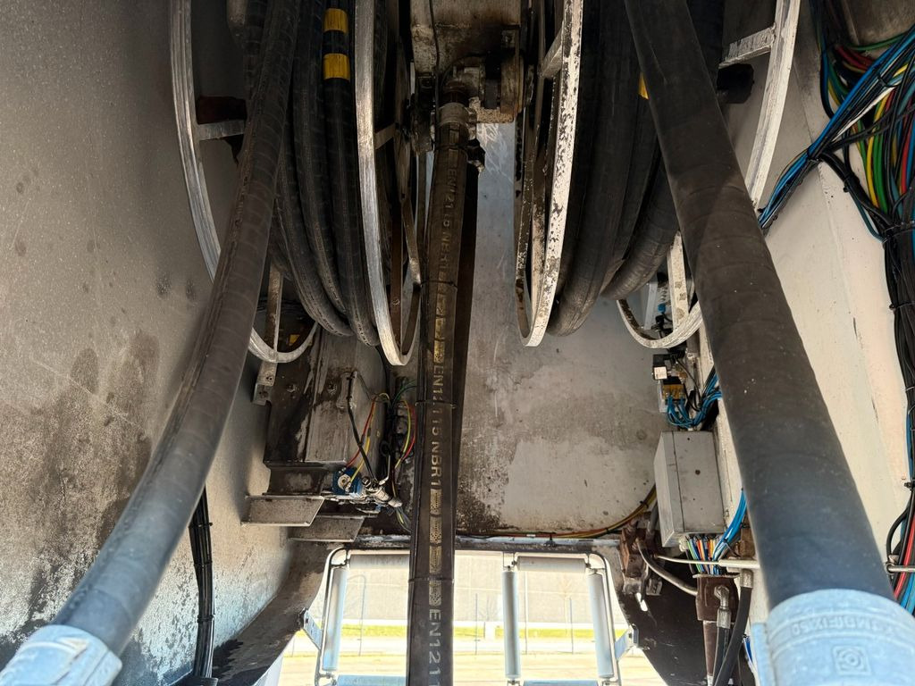 Camião cisterna Volvo FM460 8x2*6 24.000 l. ADR Tank: foto 10