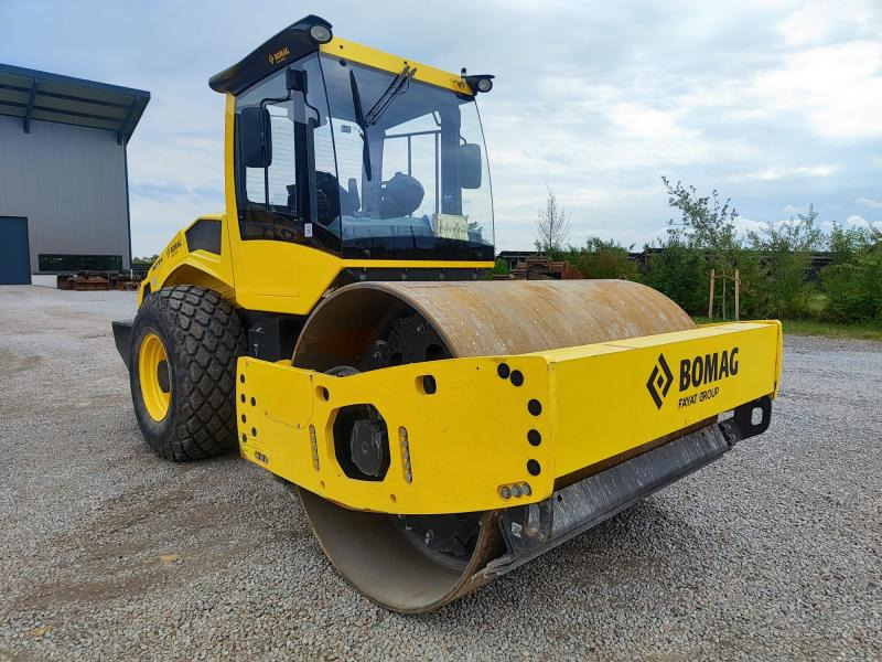 Bomag BW 213 D-5 - Compactador: foto 3 Bomag BW 213 D-5 - Compactador: foto 3