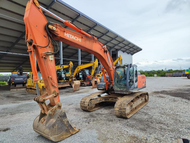 Hitachi ZX280LC-3H - Escavadora de rastos: foto 2 Hitachi ZX280LC-3H - Escavadora de rastos: foto 2
