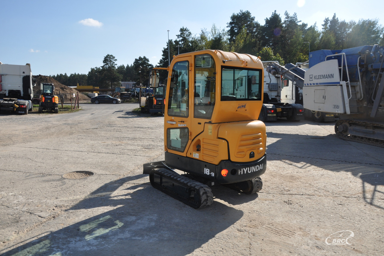 Hyundai R18-9 - Mini escavadeira: foto 4 Hyundai R18-9 - Mini escavadeira: foto 4