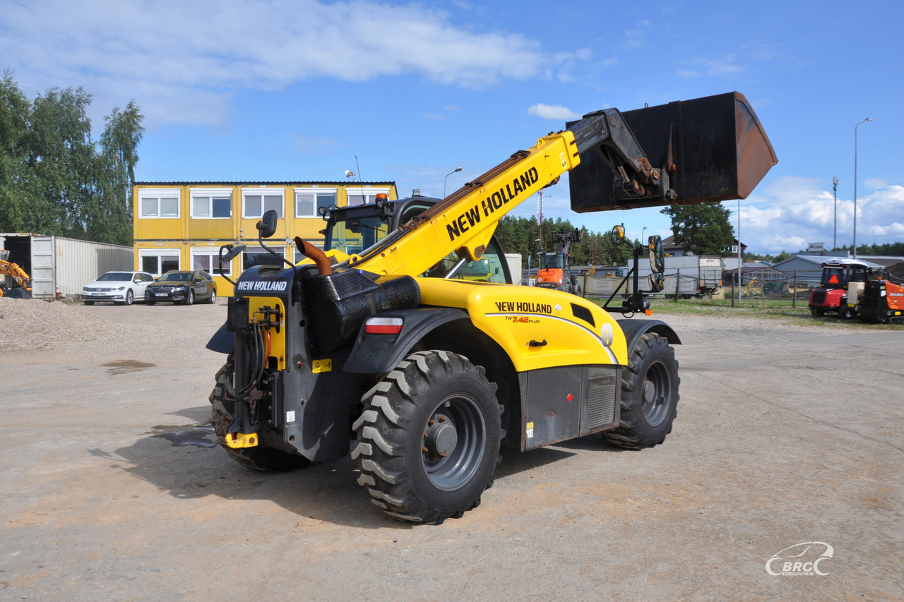 New Holland TH 7.42 - Pá carregadora telescópica: foto 5 New Holland TH 7.42 - Pá carregadora telescópica: foto 5