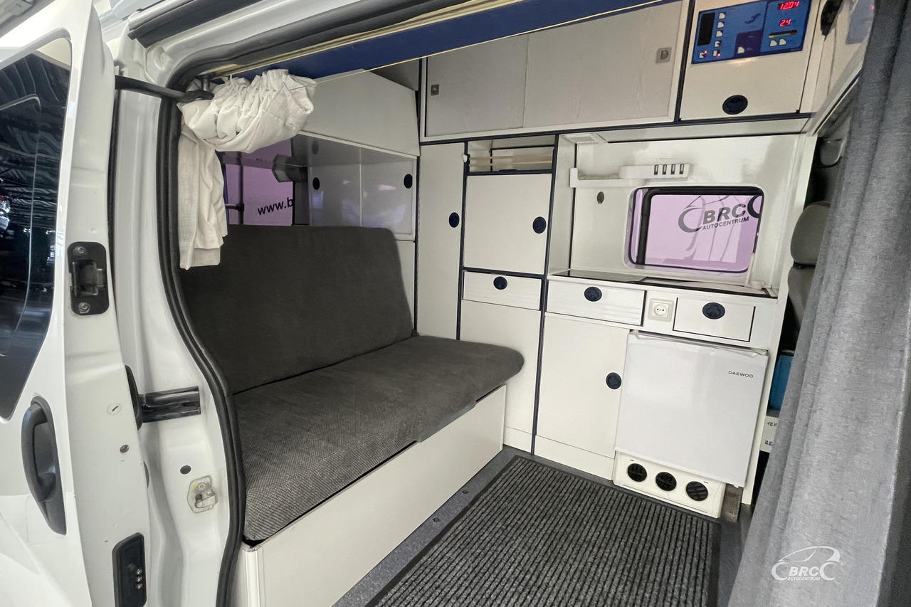 Campervan Opel Vivaro: foto 8