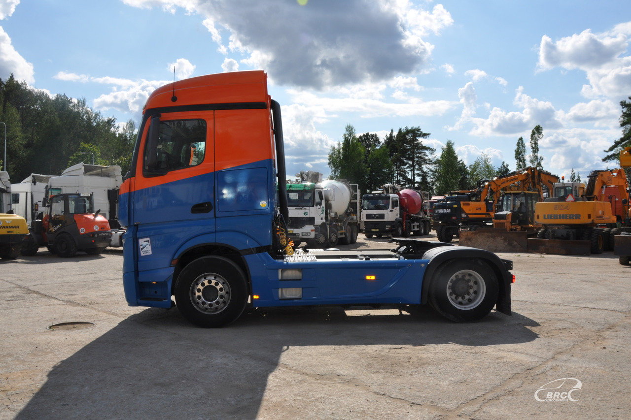 Mercedes-Benz Actros - Tractor: foto 4 Mercedes-Benz Actros - Tractor: foto 4
