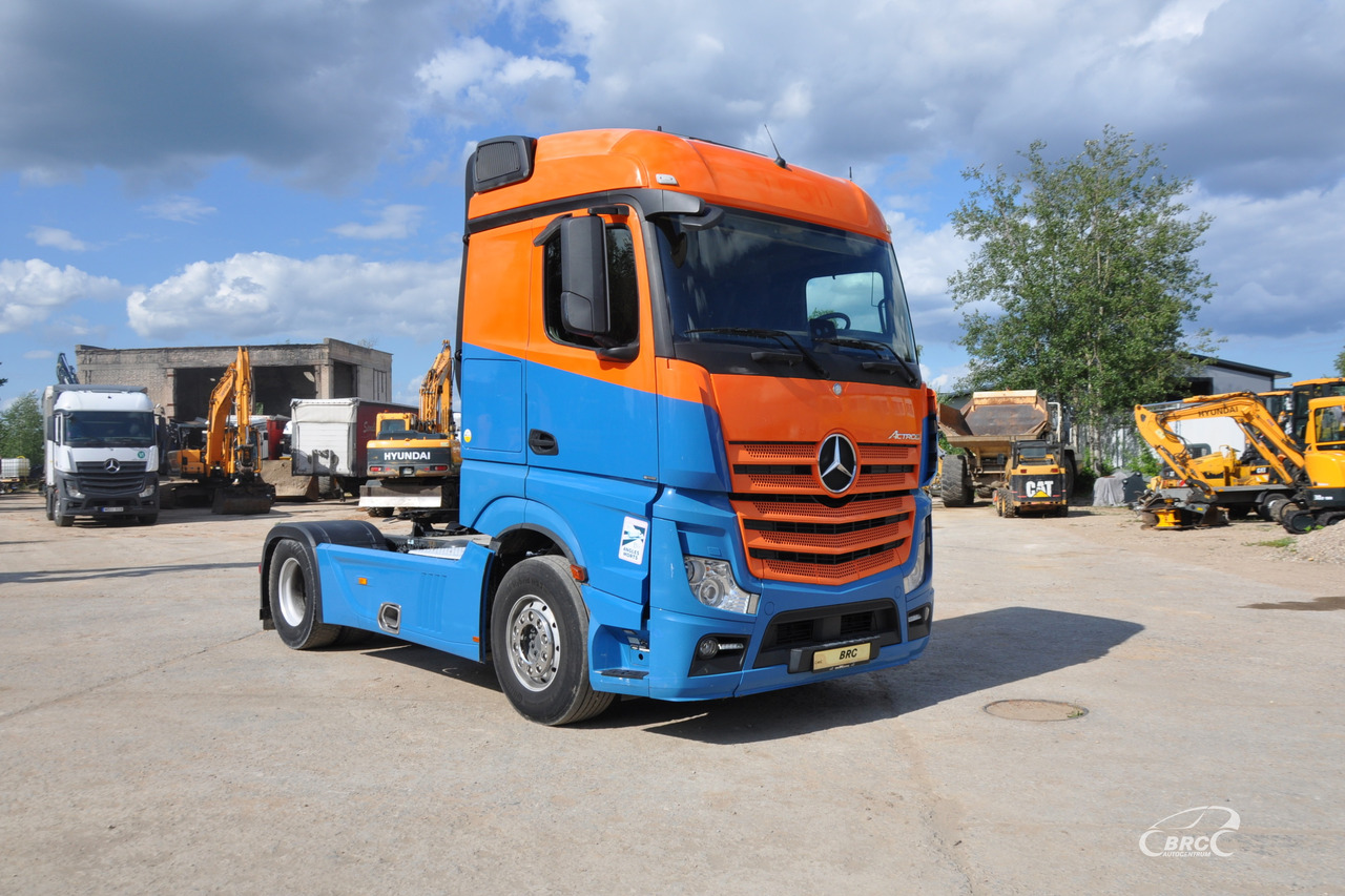 Mercedes-Benz Actros - Tractor: foto 2 Mercedes-Benz Actros - Tractor: foto 2