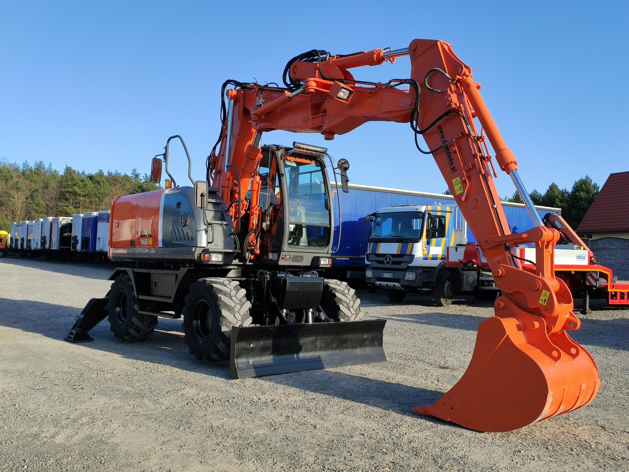 Hitachi ZX140 Koparka Kołowa - Escavadeira de rodas: foto 2 Hitachi ZX140 Koparka Kołowa - Escavadeira de rodas: foto 2