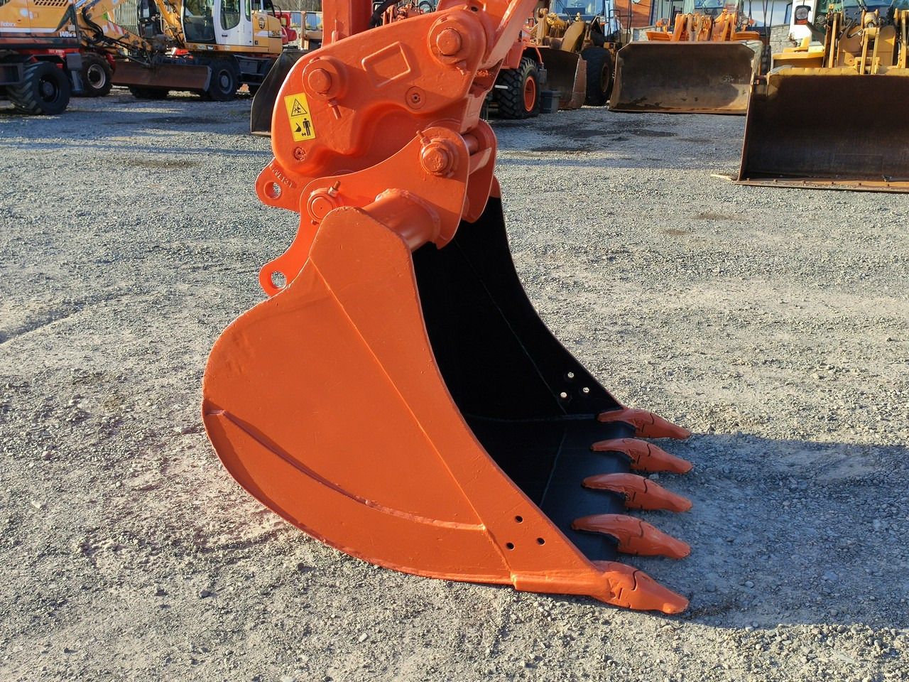 Hitachi ZX140 Koparka Kołowa - Escavadeira de rodas: foto 5 Hitachi ZX140 Koparka Kołowa - Escavadeira de rodas: foto 5