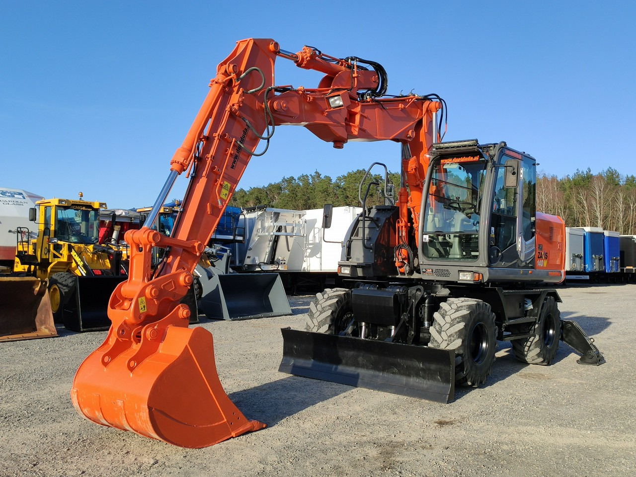 Hitachi ZX140 Koparka Kołowa - Escavadeira de rodas: foto 4 Hitachi ZX140 Koparka Kołowa - Escavadeira de rodas: foto 4