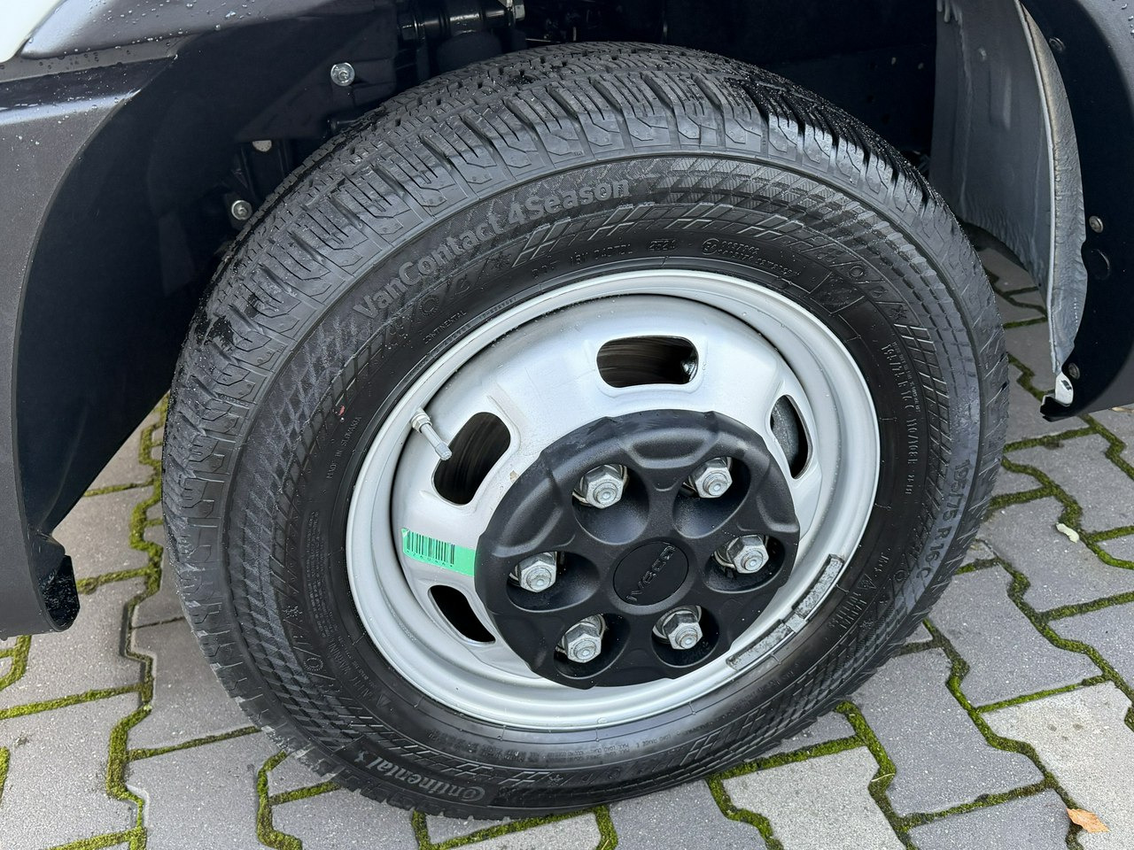 Iveco Daily 35C16 V - Carrinha de contentor: foto 4 Iveco Daily 35C16 V - Carrinha de contentor: foto 4