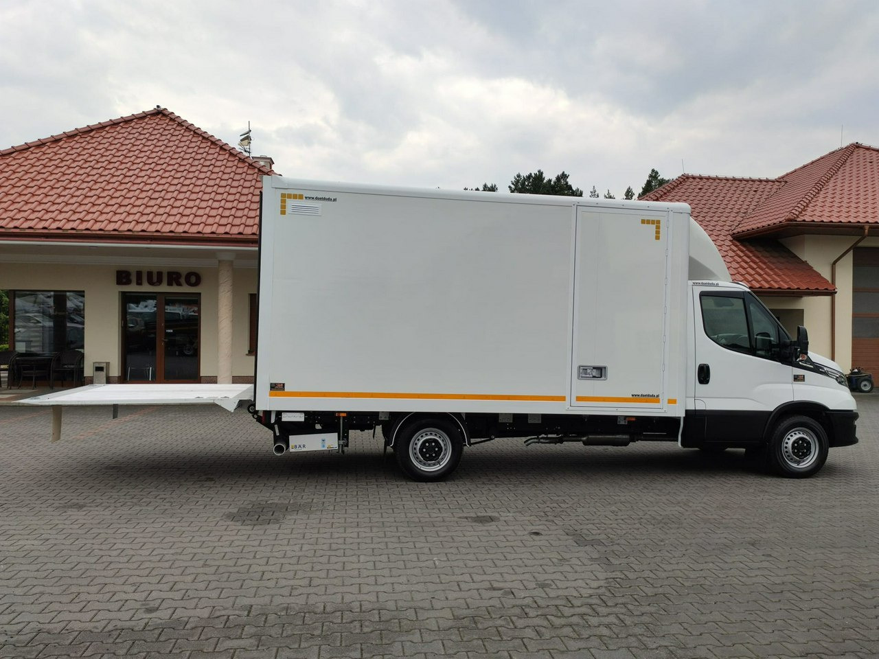 Iveco Daily 35S16S V - Carrinha de contentor: foto 1 Iveco Daily 35S16S V - Carrinha de contentor: foto 1