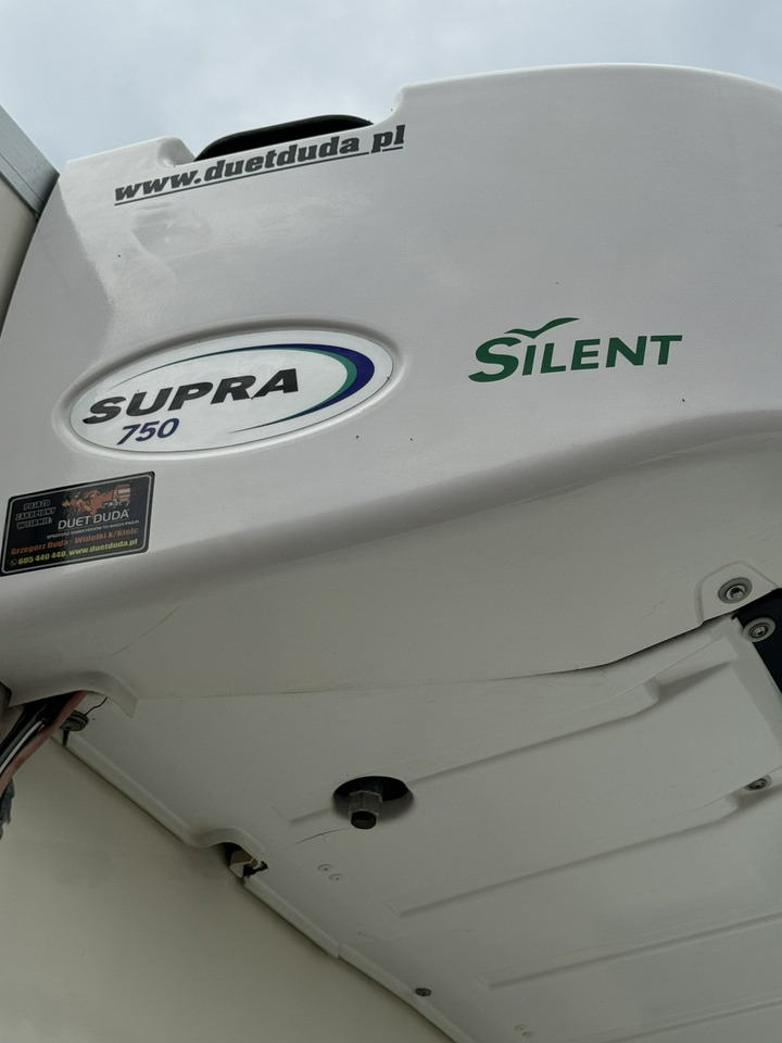 Iveco Daily 70C17 Mroźnia Agregat Carrier Supra 750 10-Palet + Winda - Carrinha frigorífica: foto 5 Iveco Daily 70C17 Mroźnia Agregat Carrier Supra 750 10-Palet + Winda - Carrinha frigorífica: foto 5