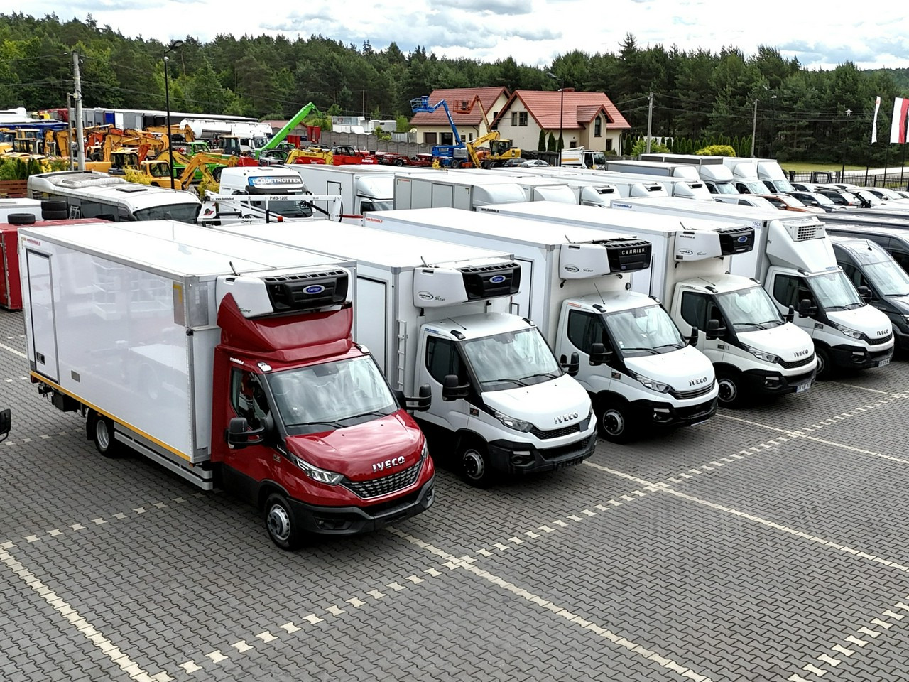 Iveco Daily 70C17 Mroźnia Agregat Carrier Supra 750 10-Palet + Winda - Carrinha frigorífica: foto 1 Iveco Daily 70C17 Mroźnia Agregat Carrier Supra 750 10-Palet + Winda - Carrinha frigorífica: foto 1