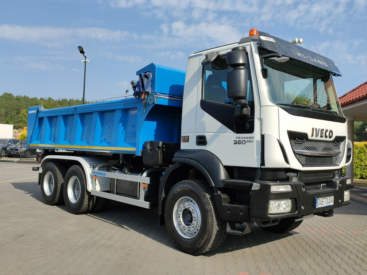 Iveco Trakker 360 EEV Manual 6x4 Wywrot 3-stronny Hydroburta Bok i Tył - Camião basculante: foto 2 Iveco Trakker 360 EEV Manual 6x4 Wywrot 3-stronny Hydroburta Bok i Tył - Camião basculante: foto 2