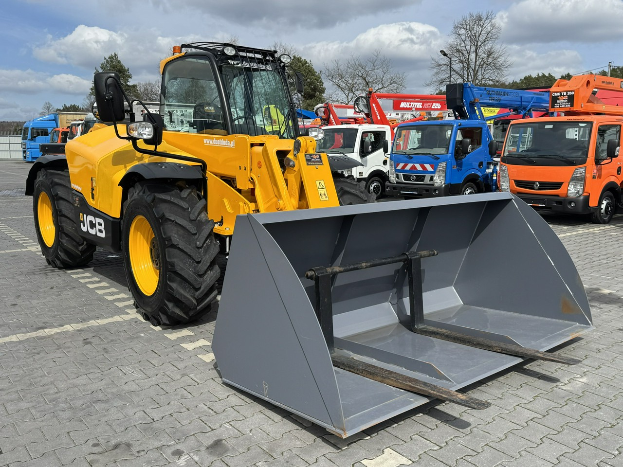 JCB 531-70 Stage V Klimatyzacja Sterowanie Joystick na GWARANCJI !!! - Empilhador telescópico: foto 4 JCB 531-70 Stage V Klimatyzacja Sterowanie Joystick na GWARANCJI !!! - Empilhador telescópico: foto 4