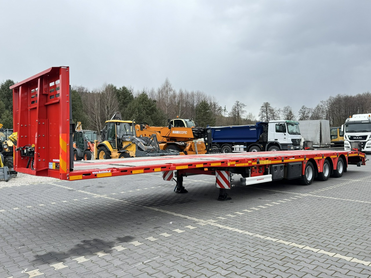 Kassbohrer Niskopodłogowa Telemega Rozciągana 7.25 3-Osiowa Oś skrętna - Semi-reboque baixa: foto 2 Kassbohrer Niskopodłogowa Telemega Rozciągana 7.25 3-Osiowa Oś skrętna - Semi-reboque baixa: foto 2